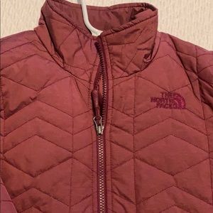 Women’s burgundy light jacket size medium